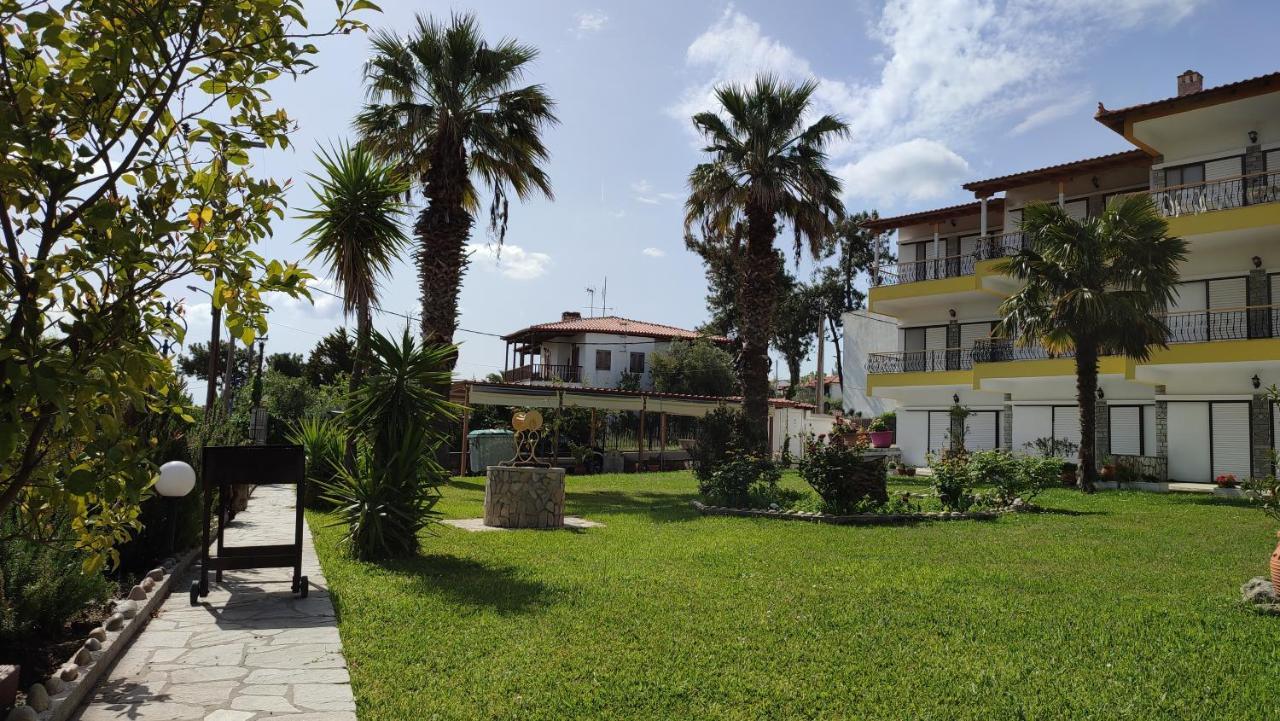 Villa Christina Sea Side A Hanioti Eksteriør bilde